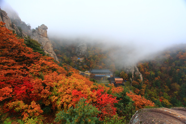 Осень в горах Сораксан